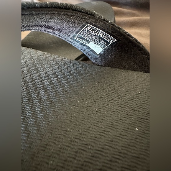 Skechers Women’s Black Sandals size 6 - Picture 4 of 4